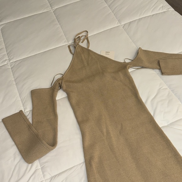 Glassons longsleeve halter knit dress - Picture 2 of 7